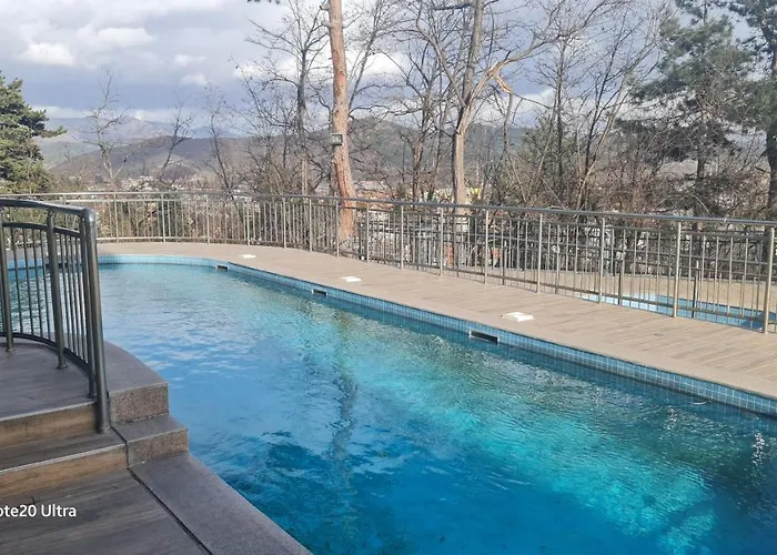 Roma 2 At Club Bor *