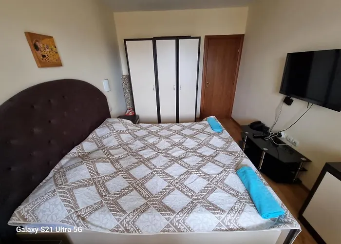 Roma 2 At Club Bor * Welingrad